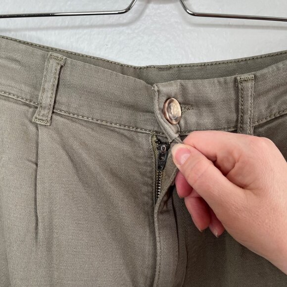 Free People Womens Bille Chino Olive Cotton Khaki Shorts Size 6 - Picture 6 of 11